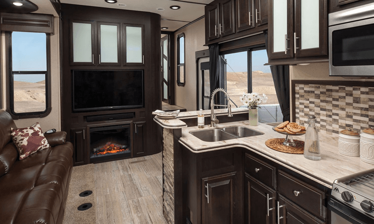 Glamorous Camping | Glamping