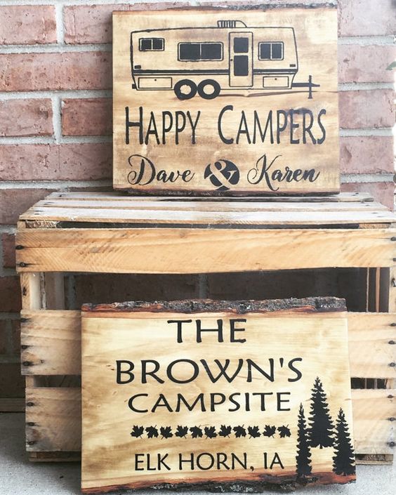 personalized camping sign ideas with illustration